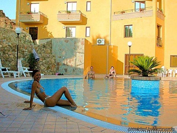 Hotel Le Palme Sant'Anna Arresi Ngoại thất bức ảnh