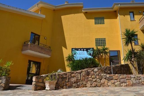 Hotel Le Palme Sant'Anna Arresi Ngoại thất bức ảnh